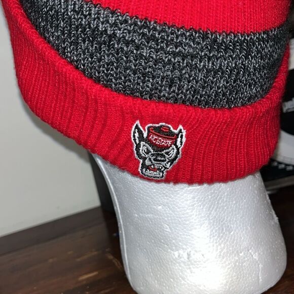 NC North Carolina State Wolfpack Knit Beanie Youth Ski Snowboard Cap Hat NWOT - Picture 2 of 5
